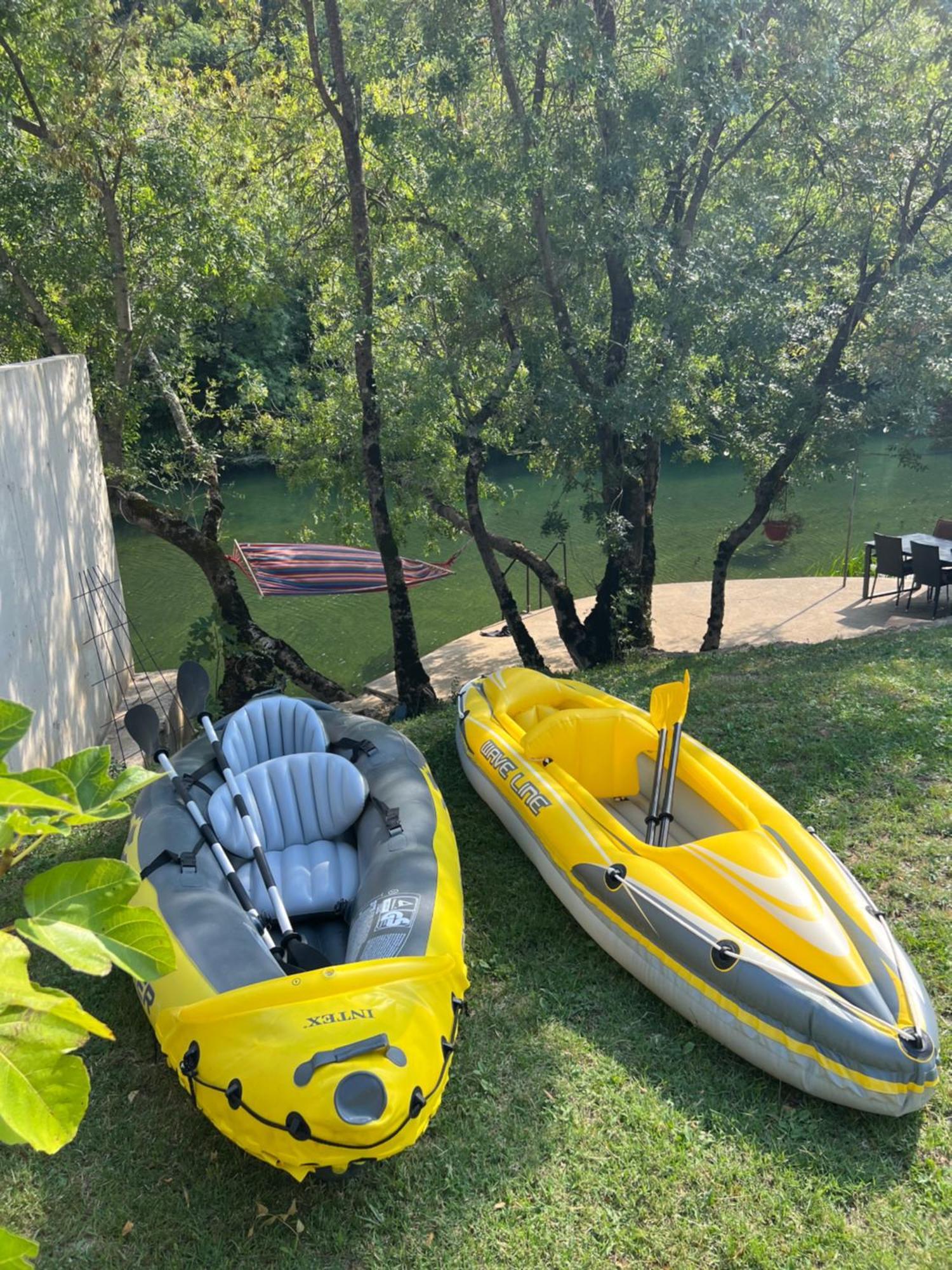 House On The River Благай Екстериор снимка